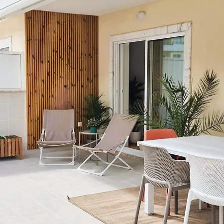 B - 4min Walk From Beach, Terrace Lejlighed *
