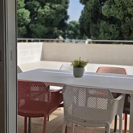 Апартаменты B - 4min Walk From Beach, Terrace