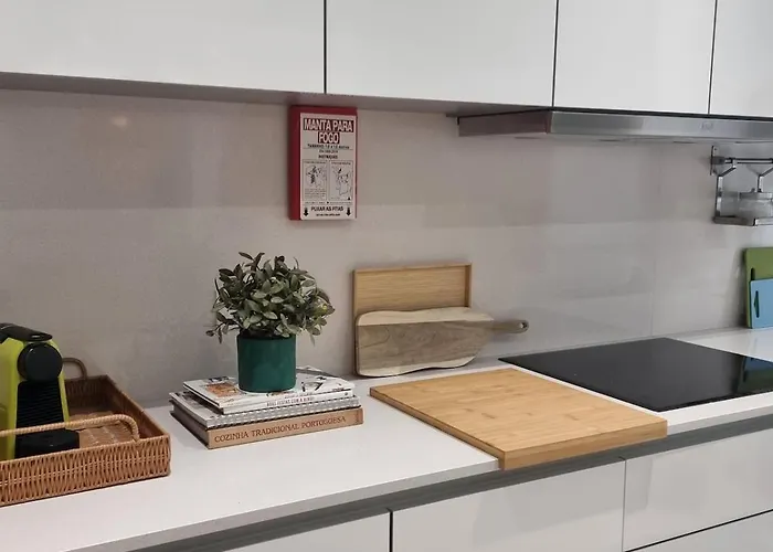 B - 4min Walk From Beach, Terrace * Barra