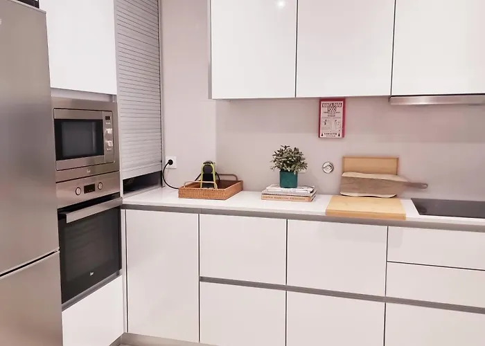 B - 4min Walk From Beach, Terrace Appartamento *