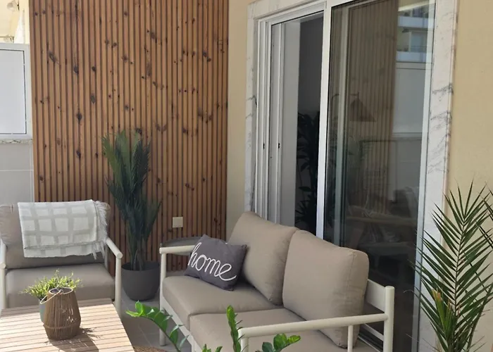 B - 4min Walk From Beach, Terrace Appartamento Barra